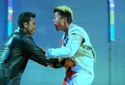 甄子丹爆料白痴视频大全,视频大全笑料百出