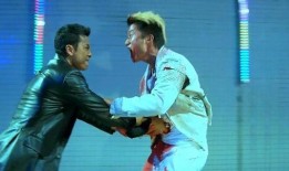 甄子丹爆料白痴视频大全,视频大全笑料百出