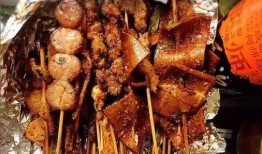 外卖员爆料烧烤视频,揭秘街头美食真相